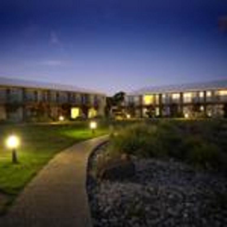 Quest Williamstown North Aparthotel Екстериор снимка